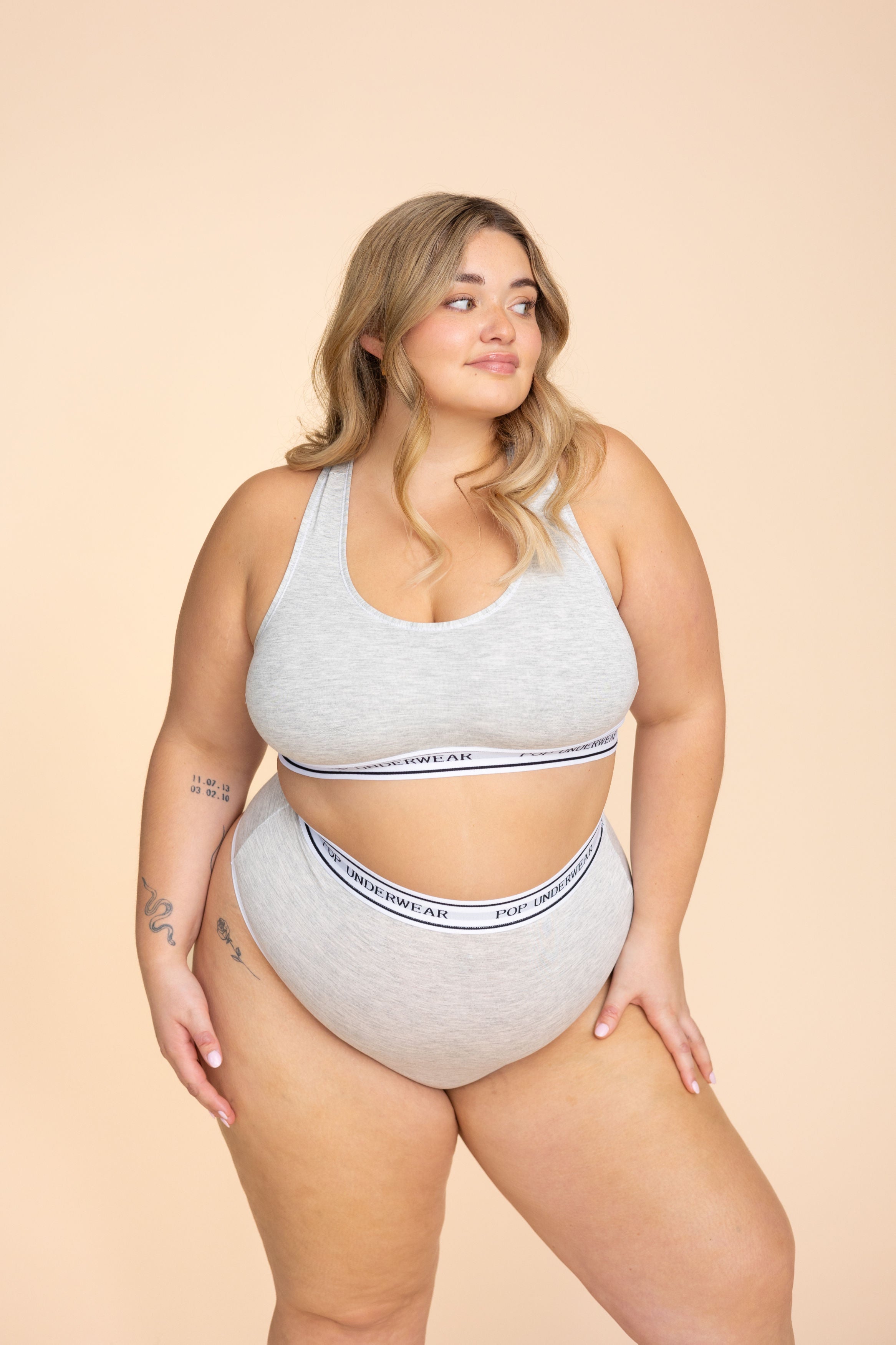 Sports Top "GRAY"