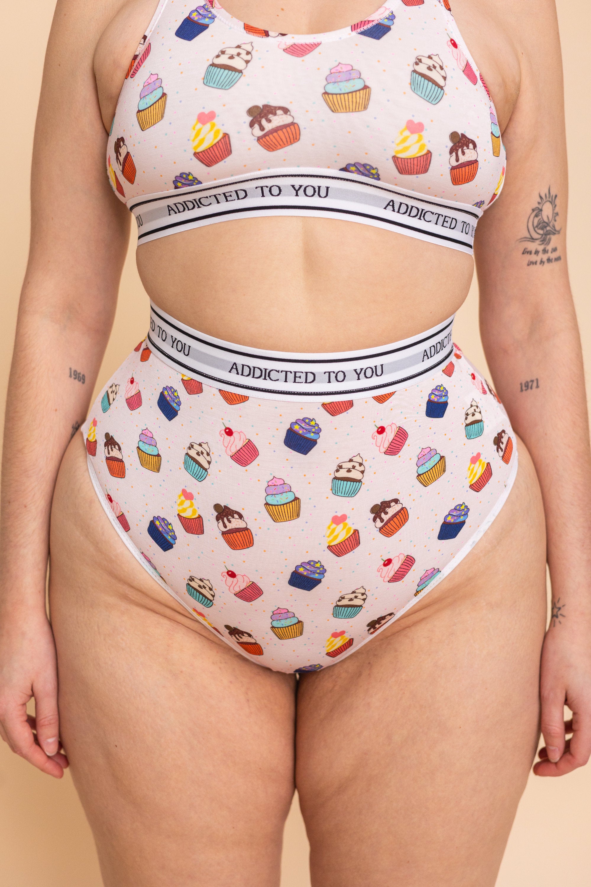 Tanga "ADDICTED TO YOU"