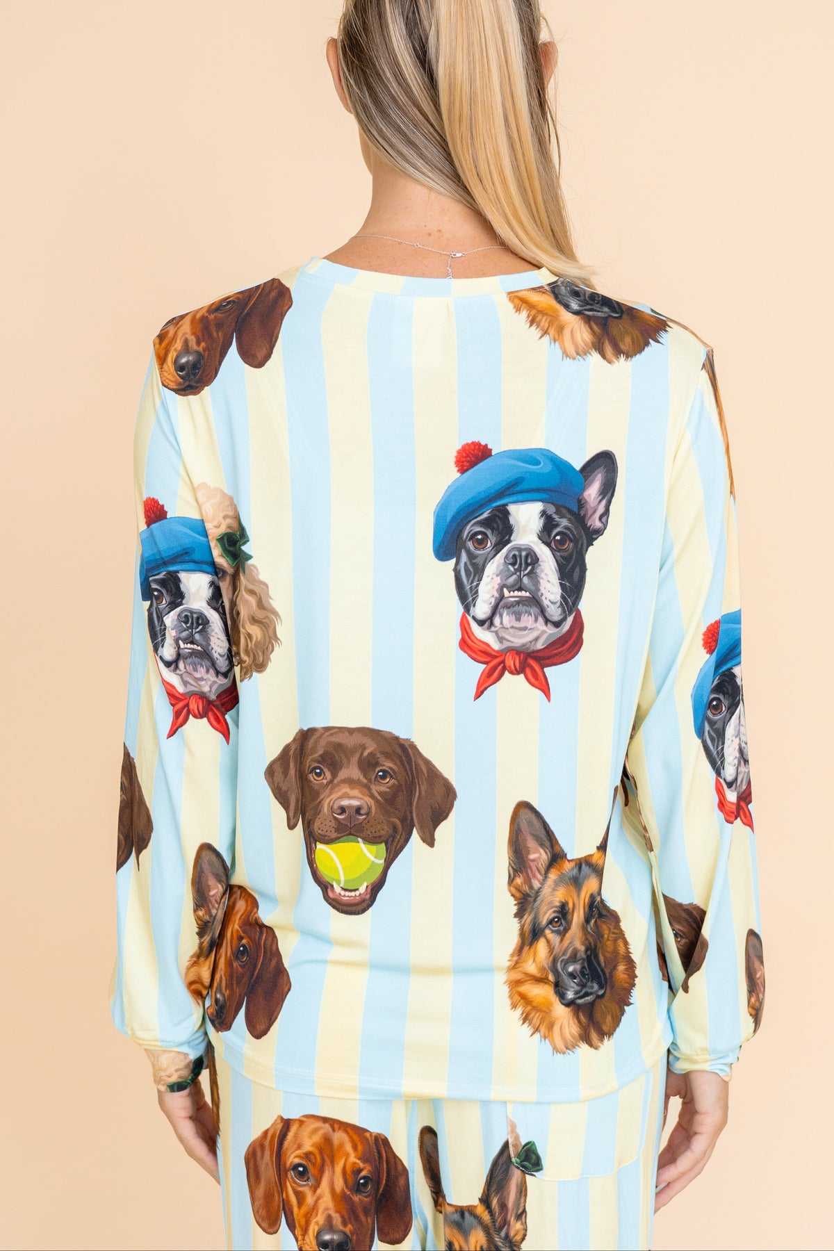 Long Sleeve T-Shirt "C'EST CHIEN"