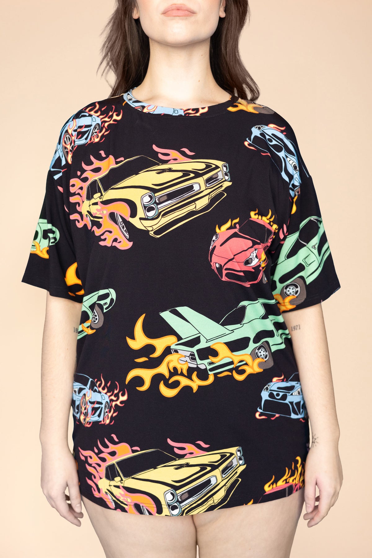 Unisex Long Tee "DANGEROUS CURVES"
