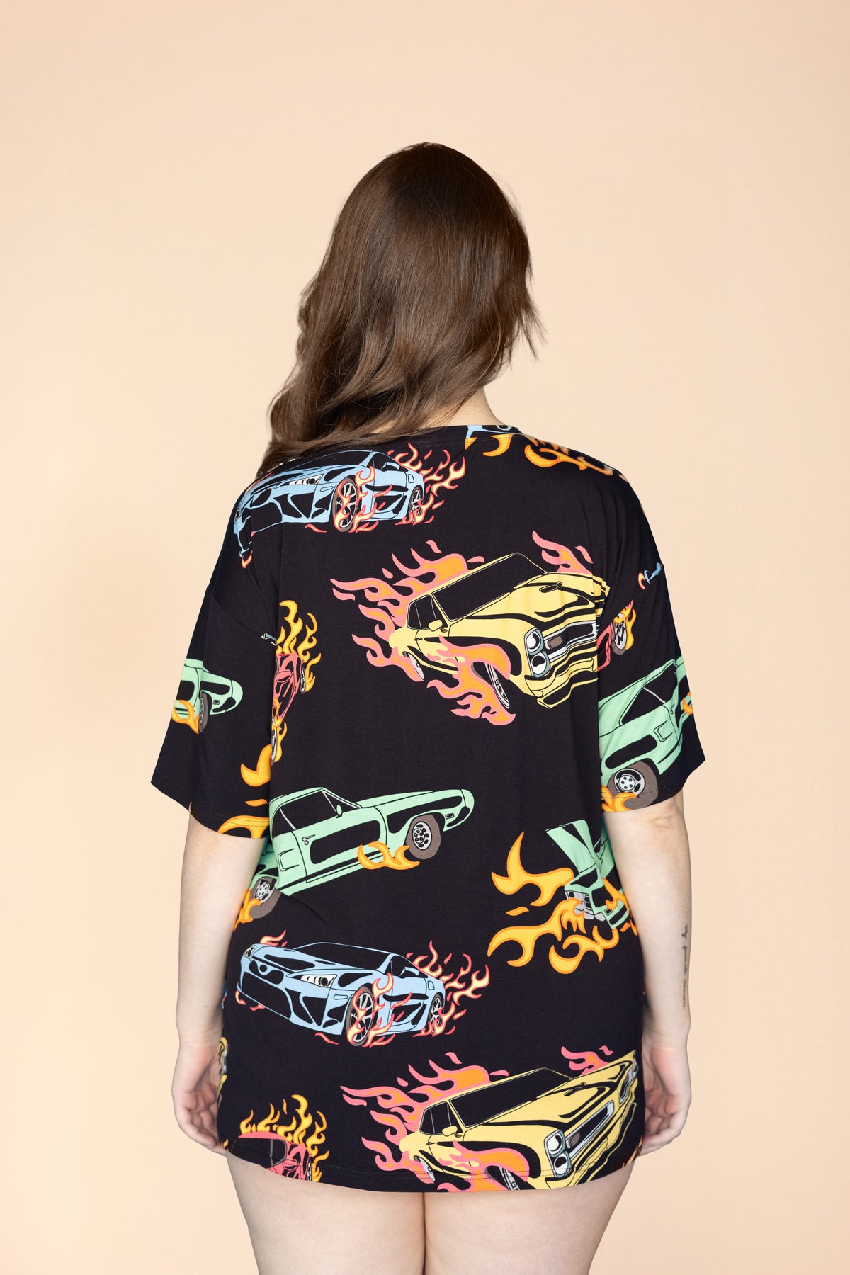 Unisex Long Tee "DANGEROUS CURVES"