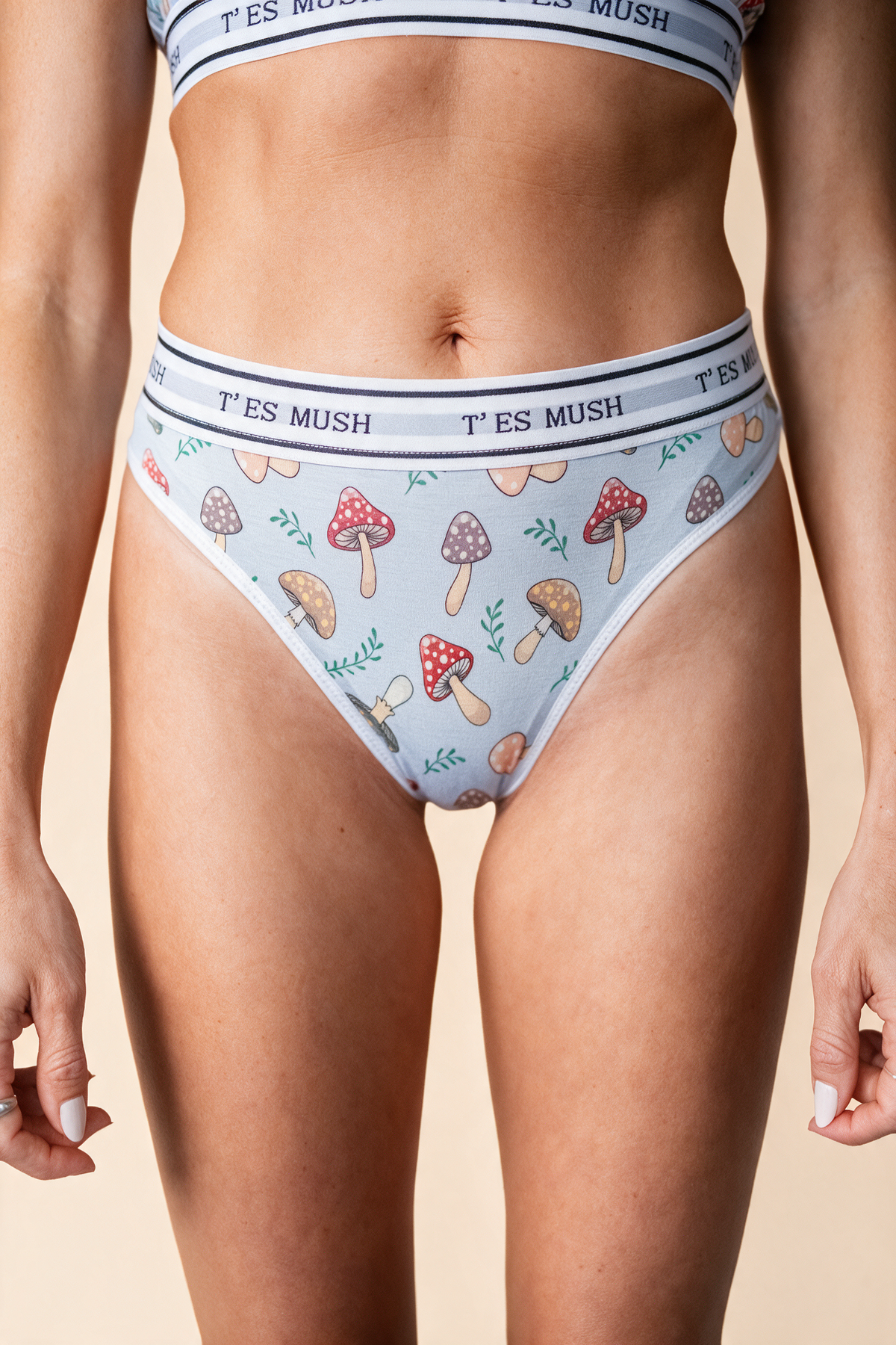 Brazilian "T'ES MUSH"